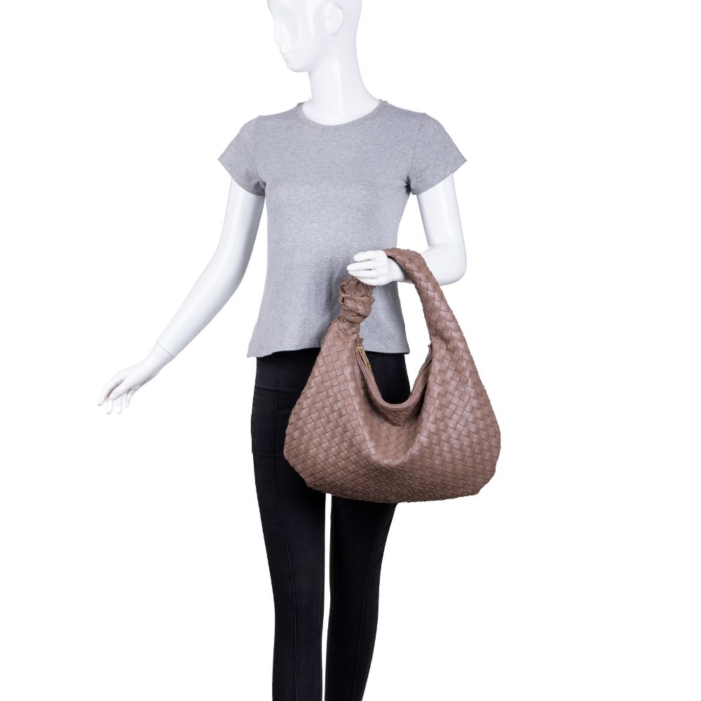 Product Image of Urban Expressions Vanessa Hobo 840611175113 View 5 | Putty