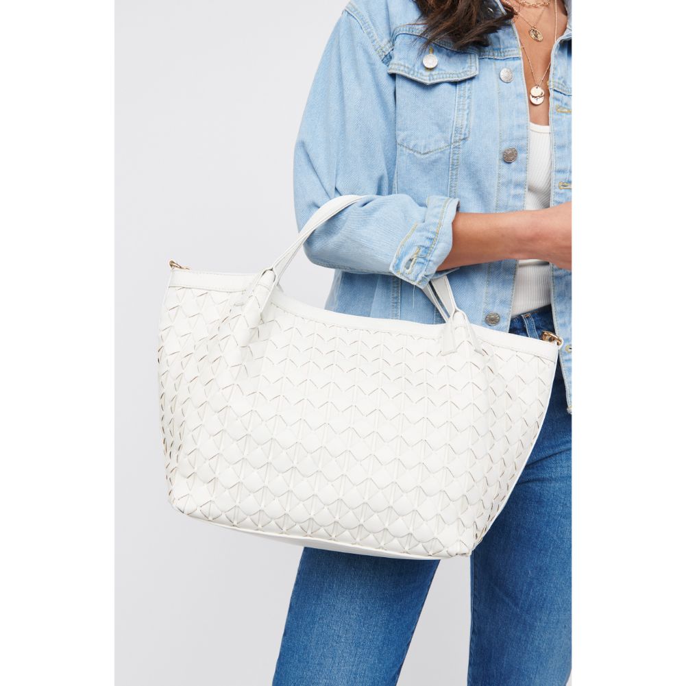 Woman wearing White Urban Expressions Ivanna Tote 840611100023 View 1 | White