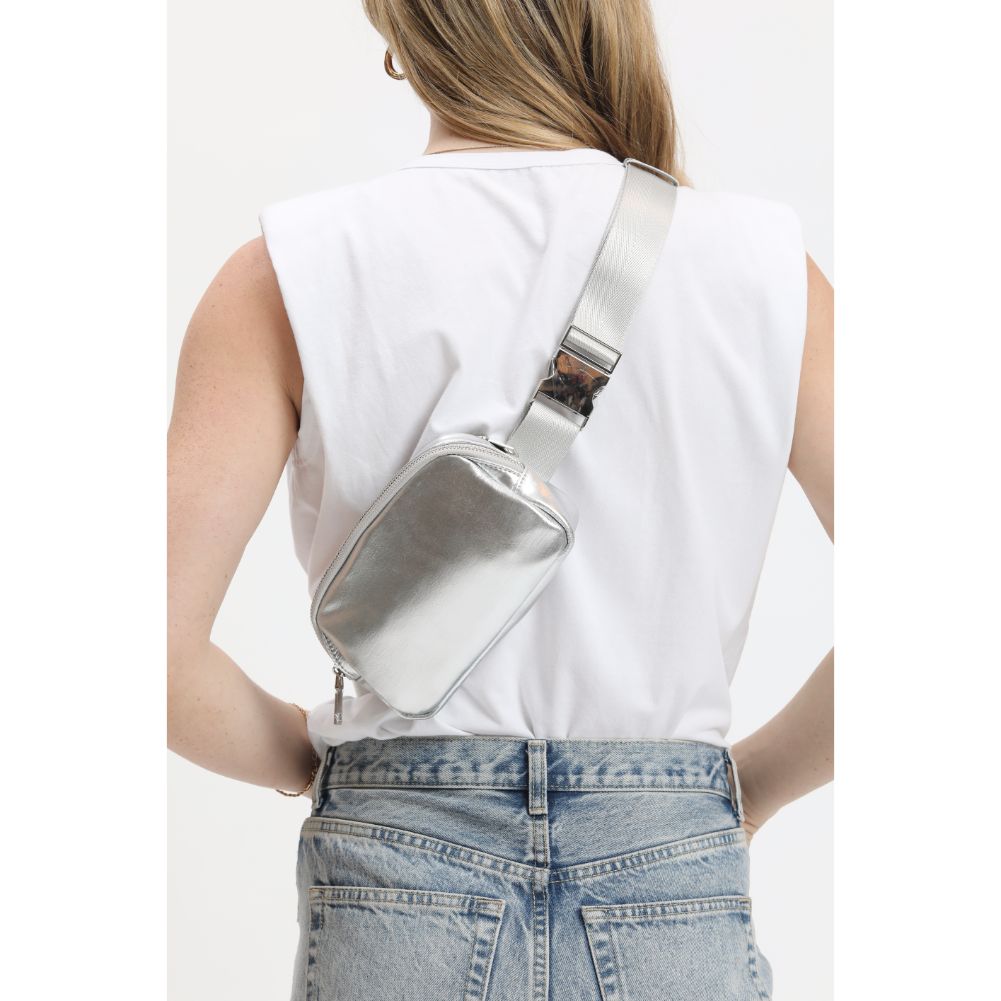 Woman wearing Silver Urban Expressions Santi Belt Bag 840611190390 View 2 | Silver