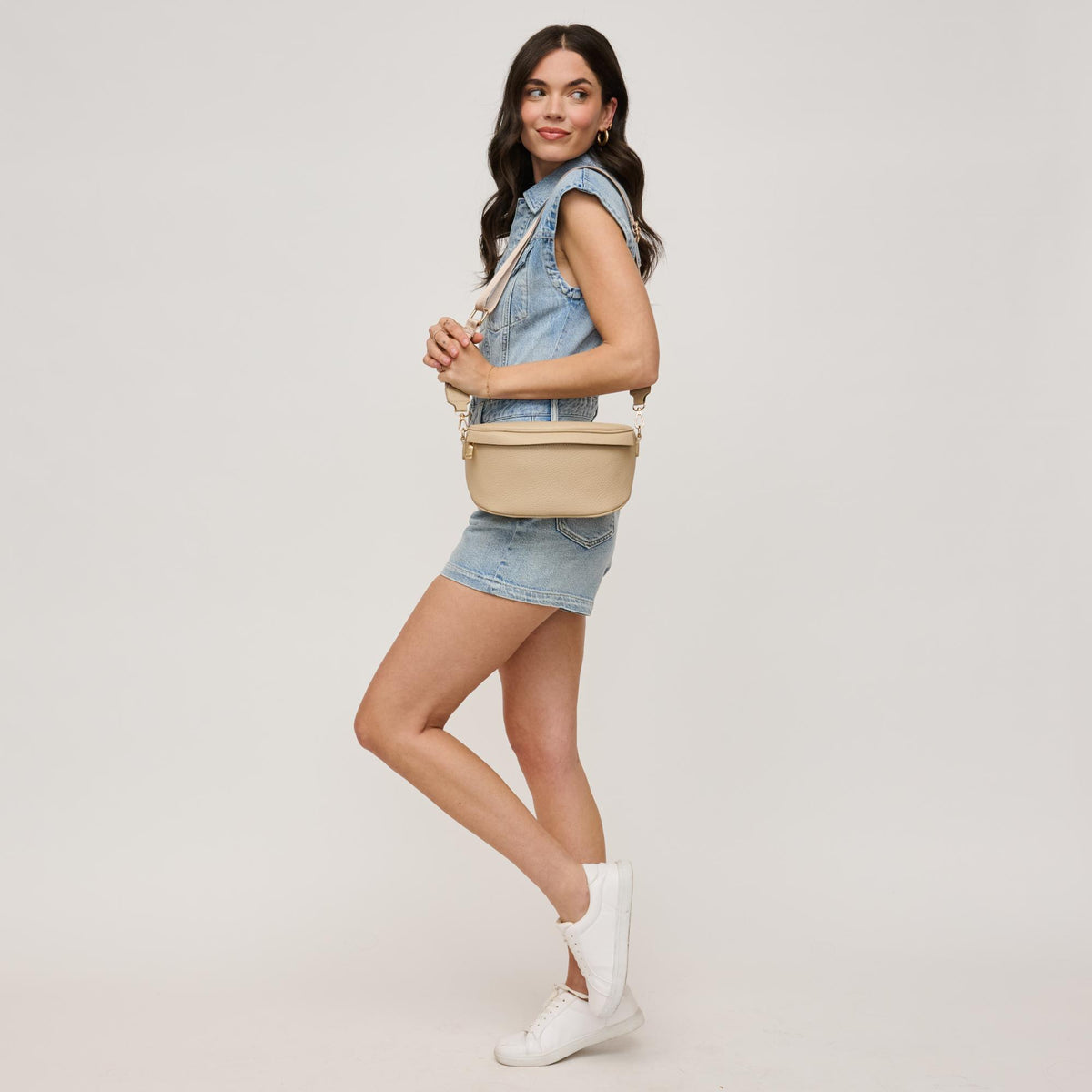 Woman wearing Natural Urban Expressions Laney Belt Bag 840611146526 View 4 | Natural