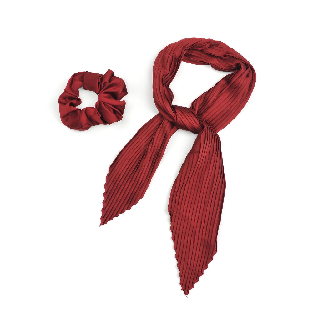 Product Image of Urban Expressions Scarf Scrunchie Scrunchie 818209014090 View 6 | Red