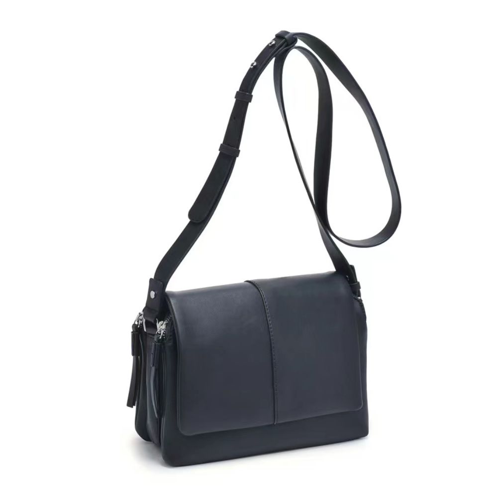 Product Image of Urban Expressions Avonlea Crossbody 840611121189 View 6 | Black