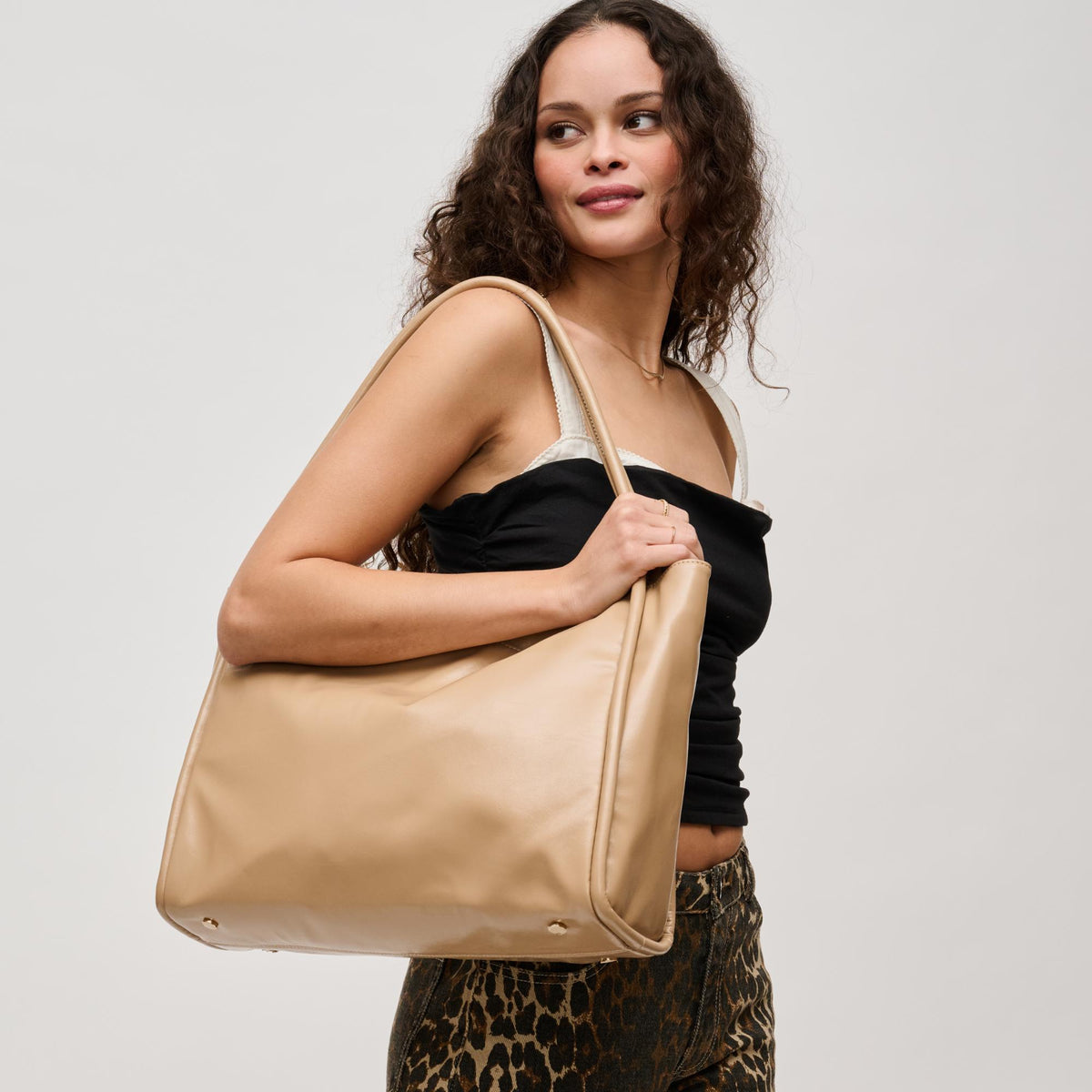 Woman wearing Natural Urban Expressions Doris Tote 840611136862 View 1 | Natural