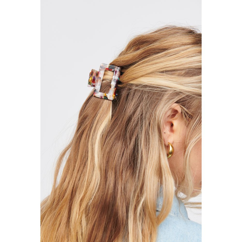 Woman wearing Multi Urban Expressions Valentina Hair Claw Clip Hair Claw 818209013512 View 2 | Multi