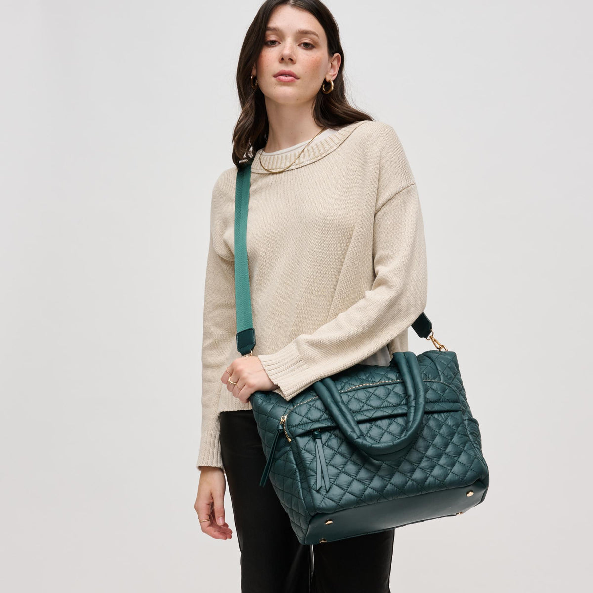 Woman wearing Hunter Green Urban Expressions Jayna Tote 840611130518 View 3 | Hunter Green