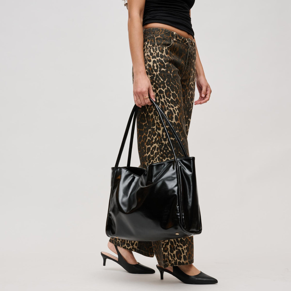 Woman wearing Black Urban Expressions Doris Tote 840611136848 View 2 | Black