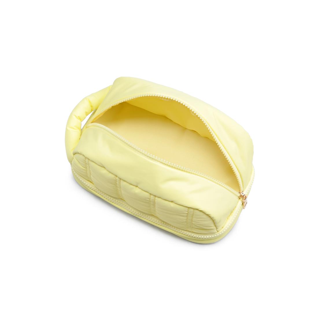 Product Image of Urban Expressions Jet - Nylon Dopp Kit 840611195265 View 7 | Butter