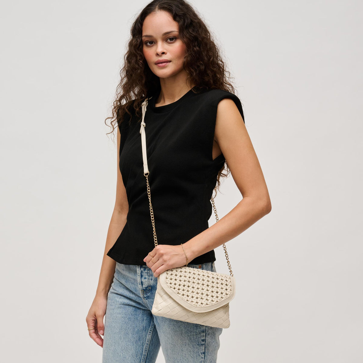 Woman wearing Oatmilk Urban Expressions Emma Crossbody 840611126375 View 1 | Oatmilk