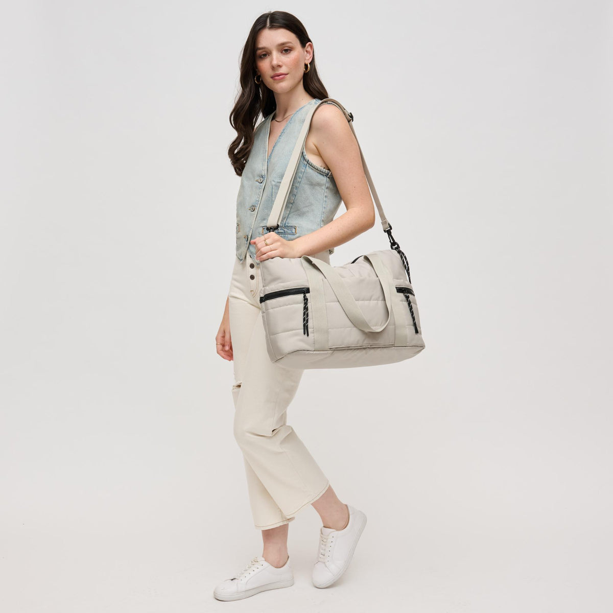 Woman wearing Stone Urban Expressions Jessi Tote 840611140333 View 4 | Stone