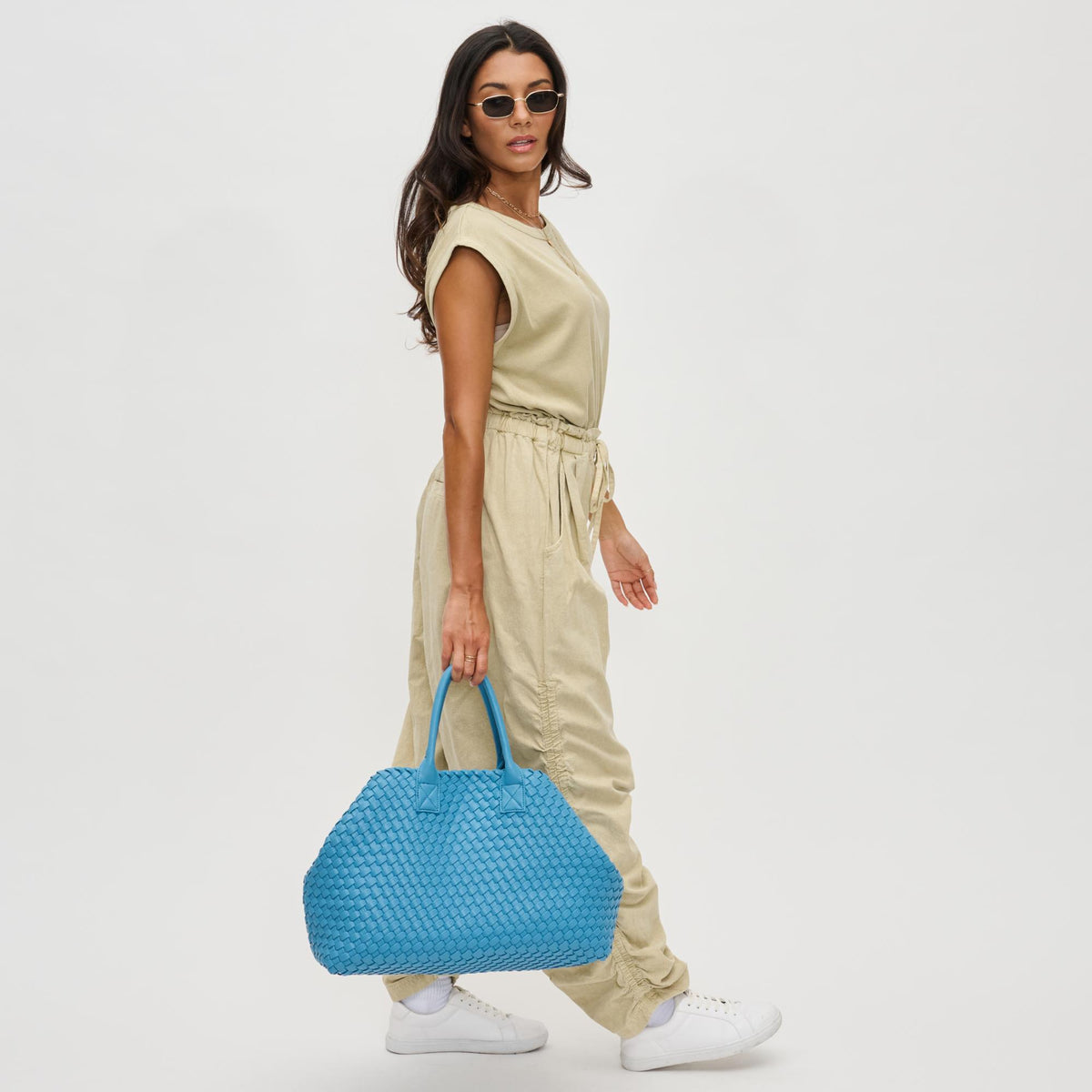 Woman wearing Denim Urban Expressions Ithaca Tote 840611122551 View 4 | Denim