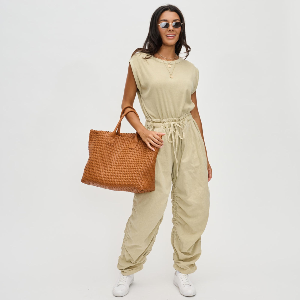 Woman wearing Tan Urban Expressions Ithaca Tote 840611122544 View 2 | Tan