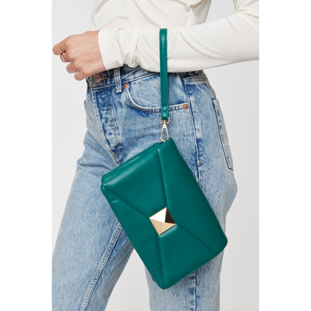 Woman wearing Emerald Urban Expressions Lesley Crossbody 840611102928 View 4 | Emerald