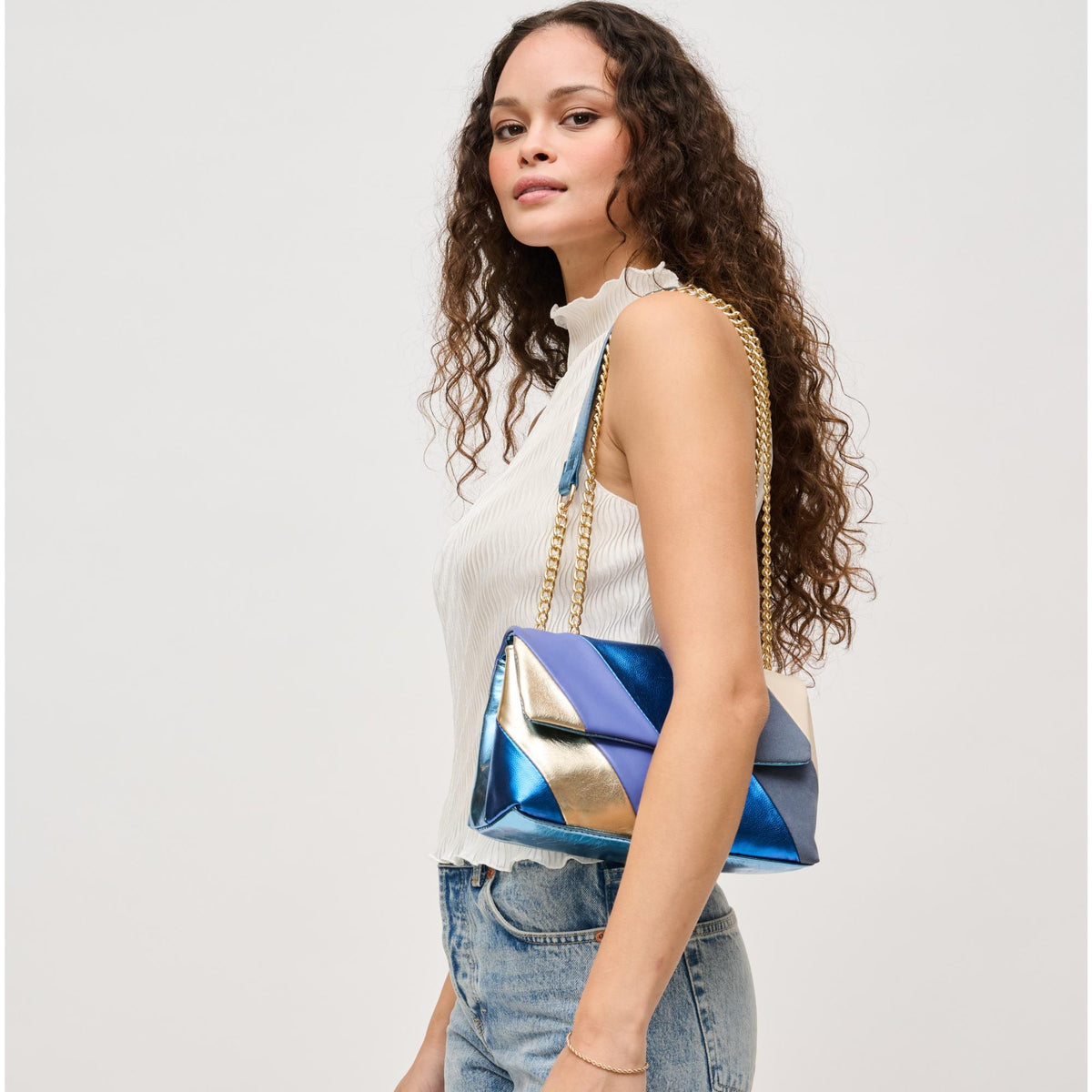 Woman wearing Navy Combo Urban Expressions Rayne Crossbody 840611128294 View 2 | Navy Combo