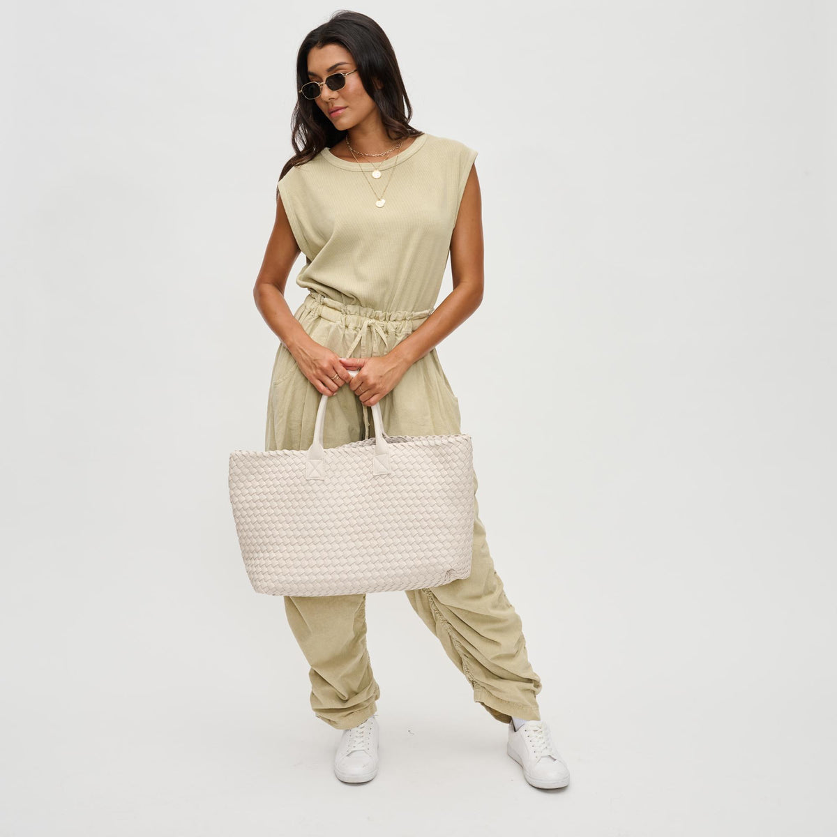 Woman wearing Oatmilk Urban Expressions Ithaca Tote 840611122537 View 2 | Oatmilk