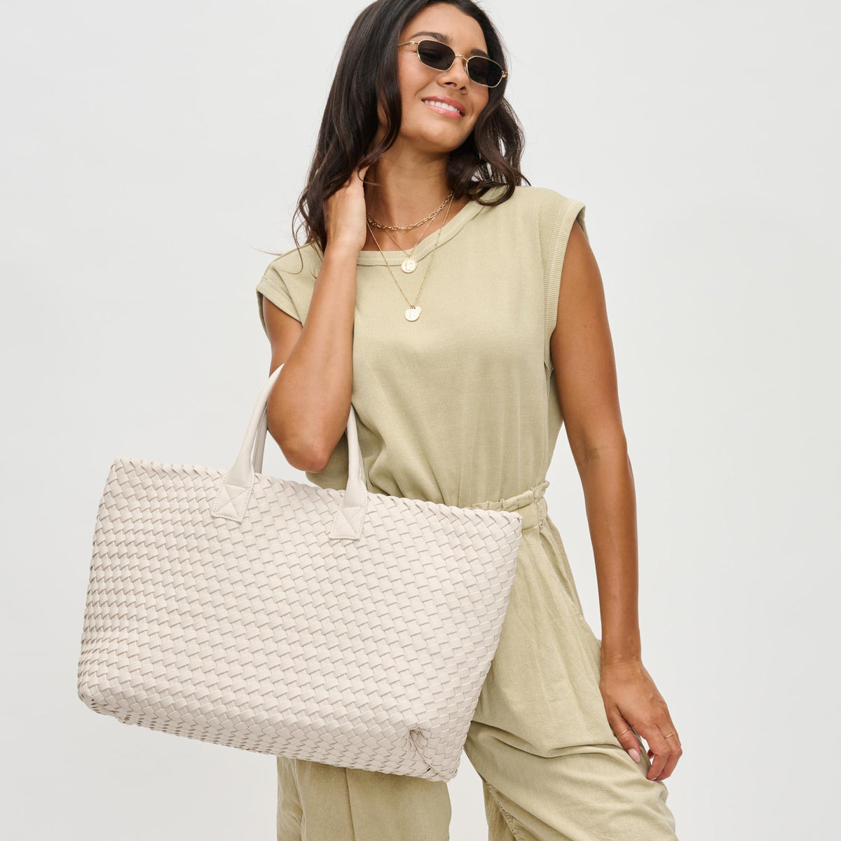 Woman wearing Oatmilk Urban Expressions Ithaca Tote 840611122537 View 1 | Oatmilk