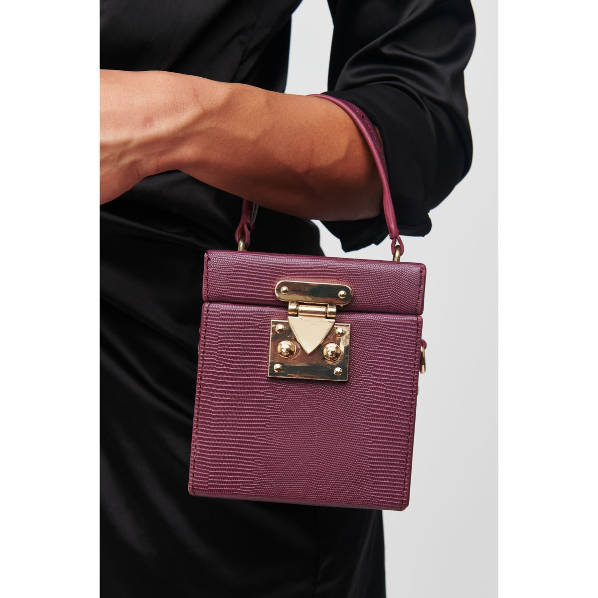 Woman wearing Plum Urban Expressions Ollie Top Handle 840611185570 View 2 | Plum