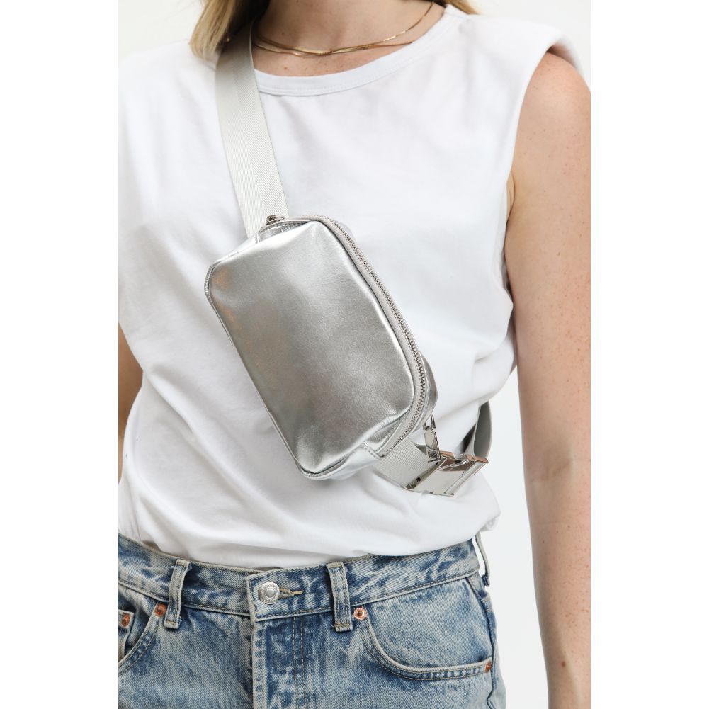 Woman wearing Silver Urban Expressions Santi Belt Bag 840611190390 View 4 | Silver