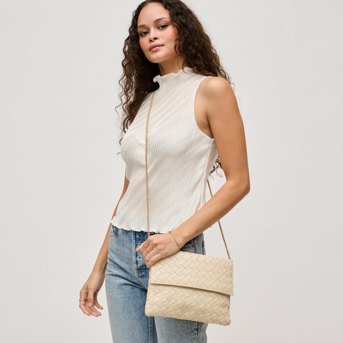 Woman wearing Oatmilk Urban Expressions Ivy Clutch 840611133328 View 3 | Oatmilk