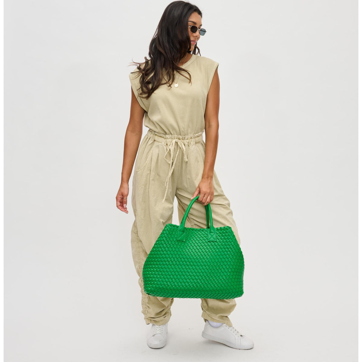 Woman wearing Green Urban Expressions Ithaca Tote 840611122568 View 2 | Green