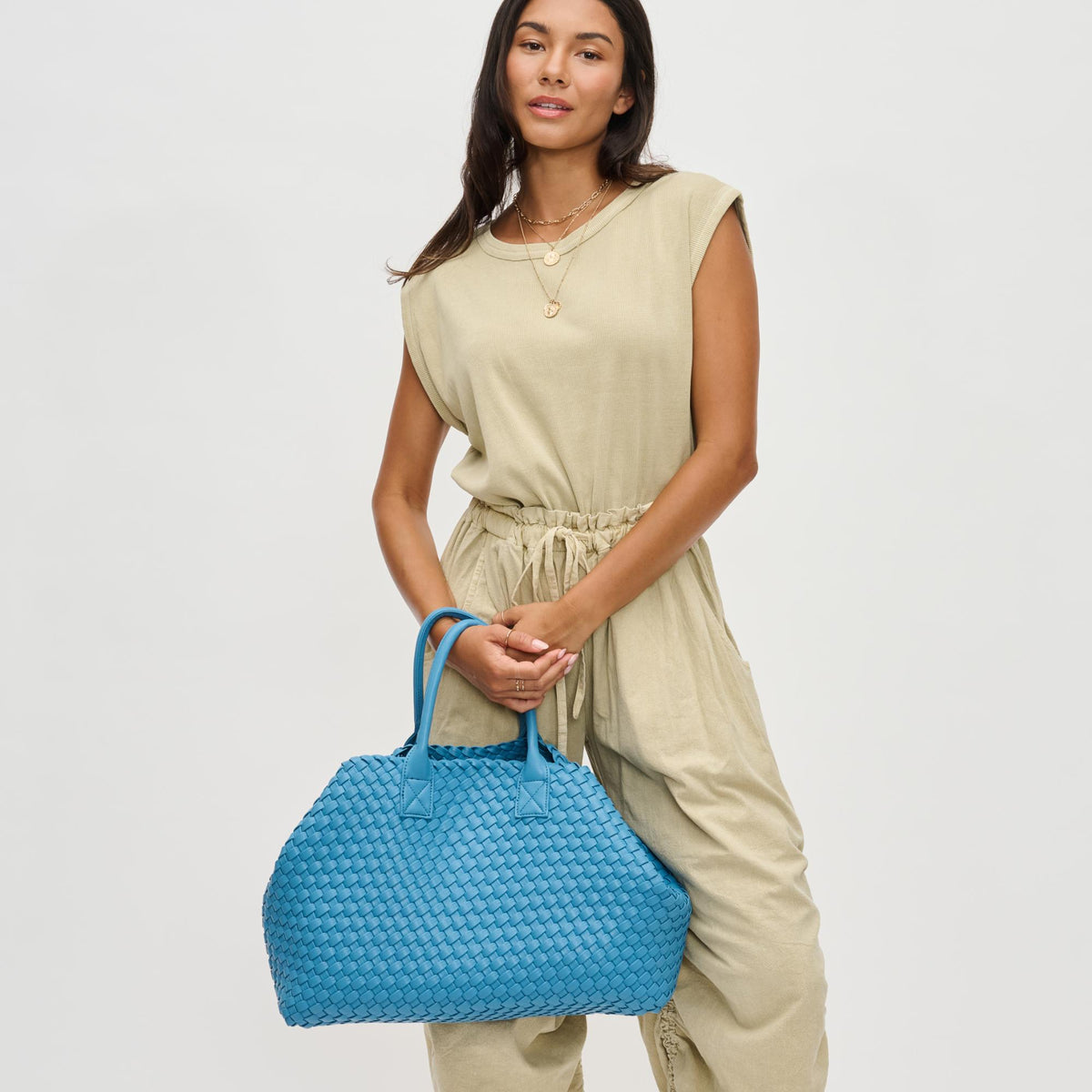 Woman wearing Denim Urban Expressions Ithaca Tote 840611122551 View 2 | Denim