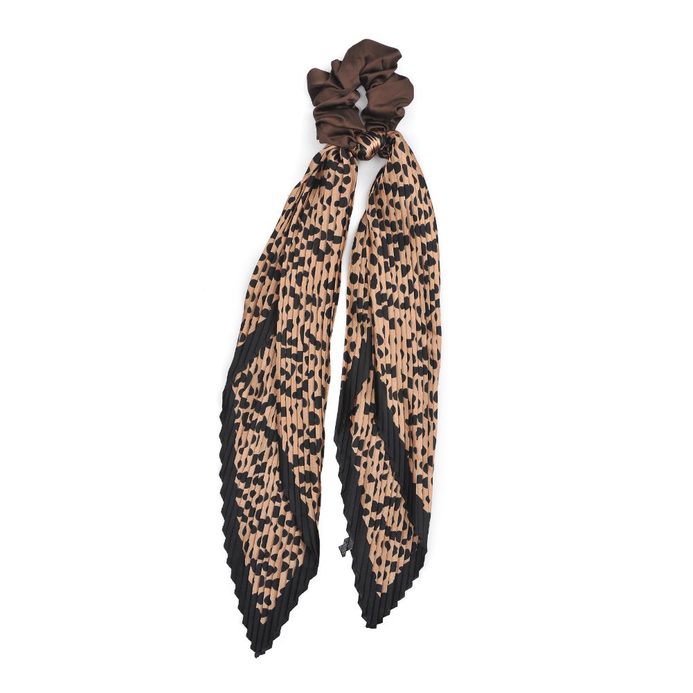 Product Image of Urban Expressions Scarf Scrunchie Scrunchie 818209014106 View 5 | Leopard