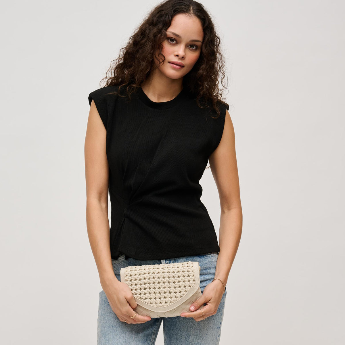 Woman wearing Oatmilk Urban Expressions Emma Crossbody 840611126375 View 3 | Oatmilk